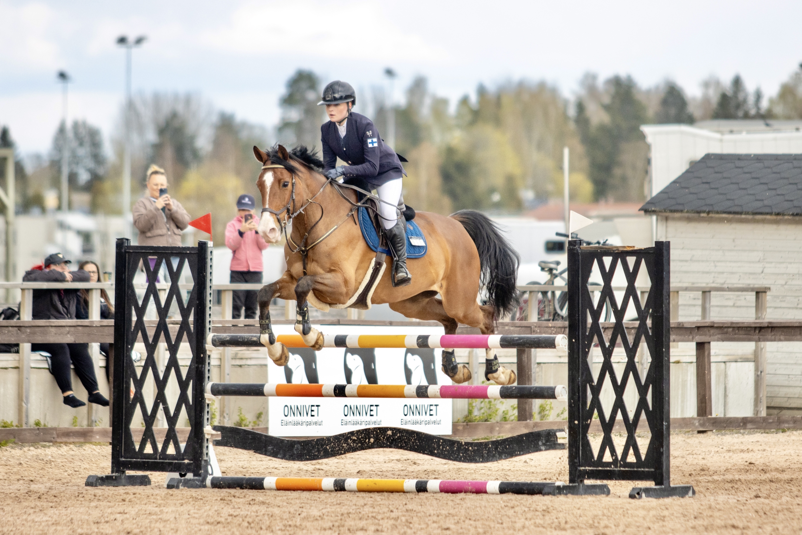 Esteratsastuskilpailut